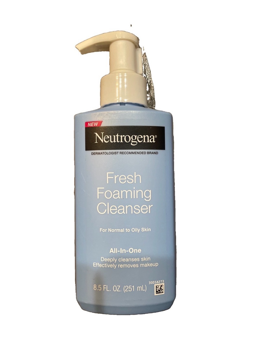Neutrogena Fresh Foaming Cleanser - Light Blue and Cream Pump